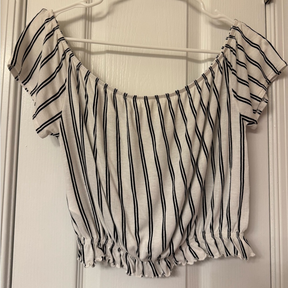 Striped Off-Shoulder Top - Picture 3 of 5